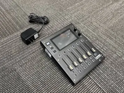 BOSS GCS-5 Gigcaster Streaming Mixer 2